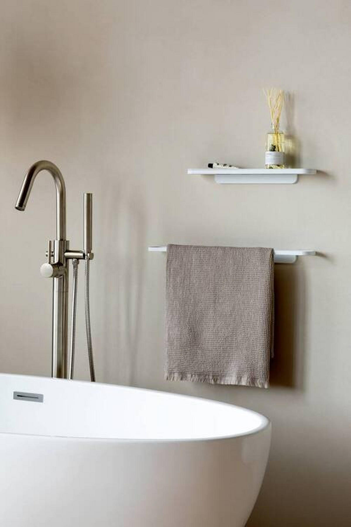 BADEZIMMERREGAL 42.1/4.4/8.6 cm  - Weiß, Basics, Metall (42.1/4.4/8.6cm) - Brabantia