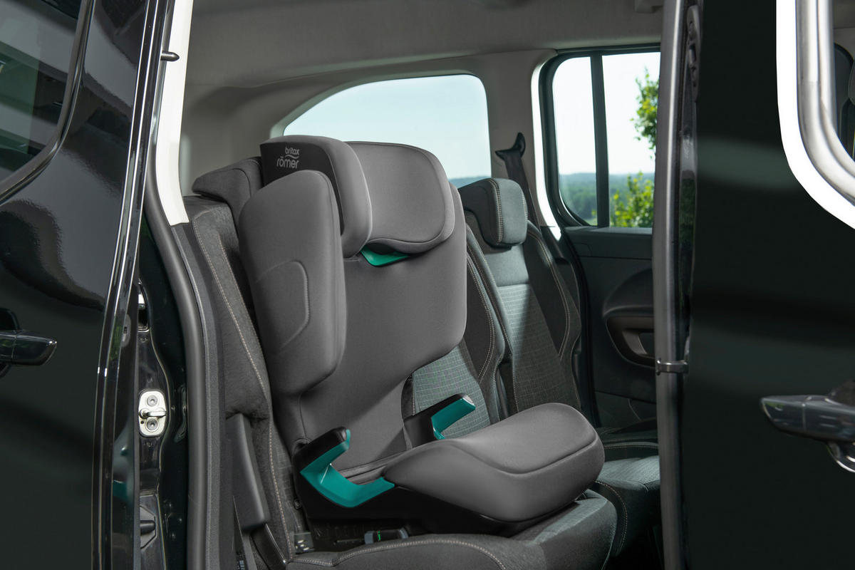 KINDERAUTOSITZ Discovery Plus  - Schwarz, Basics, Kunststoff/Textil (44/63-83/42cm) - Britax Römer