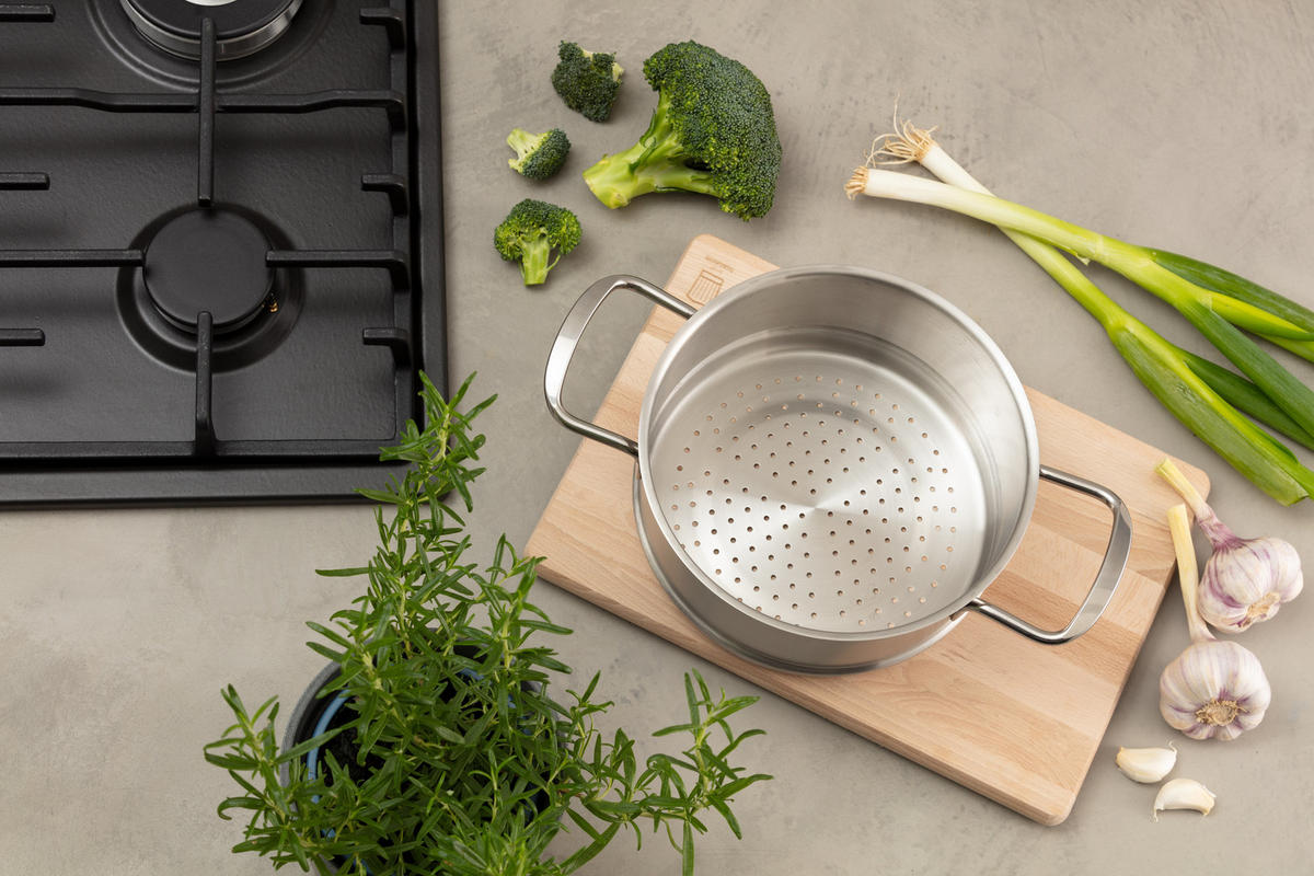 Accesoriu gătit la aburi 2,5 l 20 cm  - culoare inox, Design, metal (20cm) - Chefkoch+Fackelmann