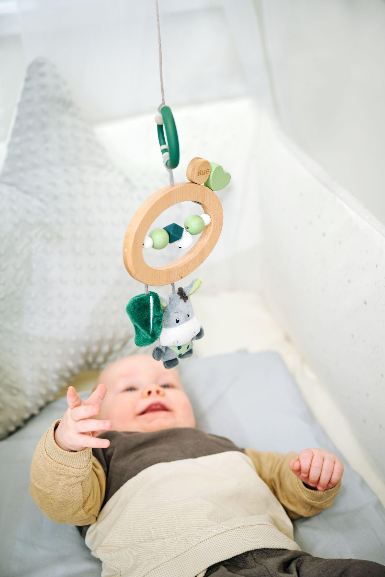 MOBILE EH BABY HIPP  - Basics, Holz/Kunststoff (4/14,50/24cm) - Simba