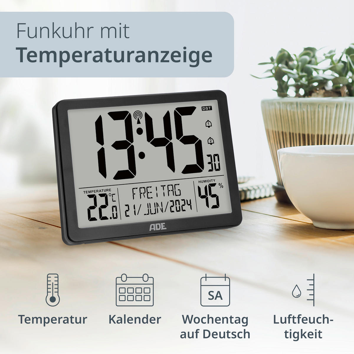 WANDUHR Schwarz  - Schwarz, Basics, Kunststoff (17,20/14/2,70cm)
