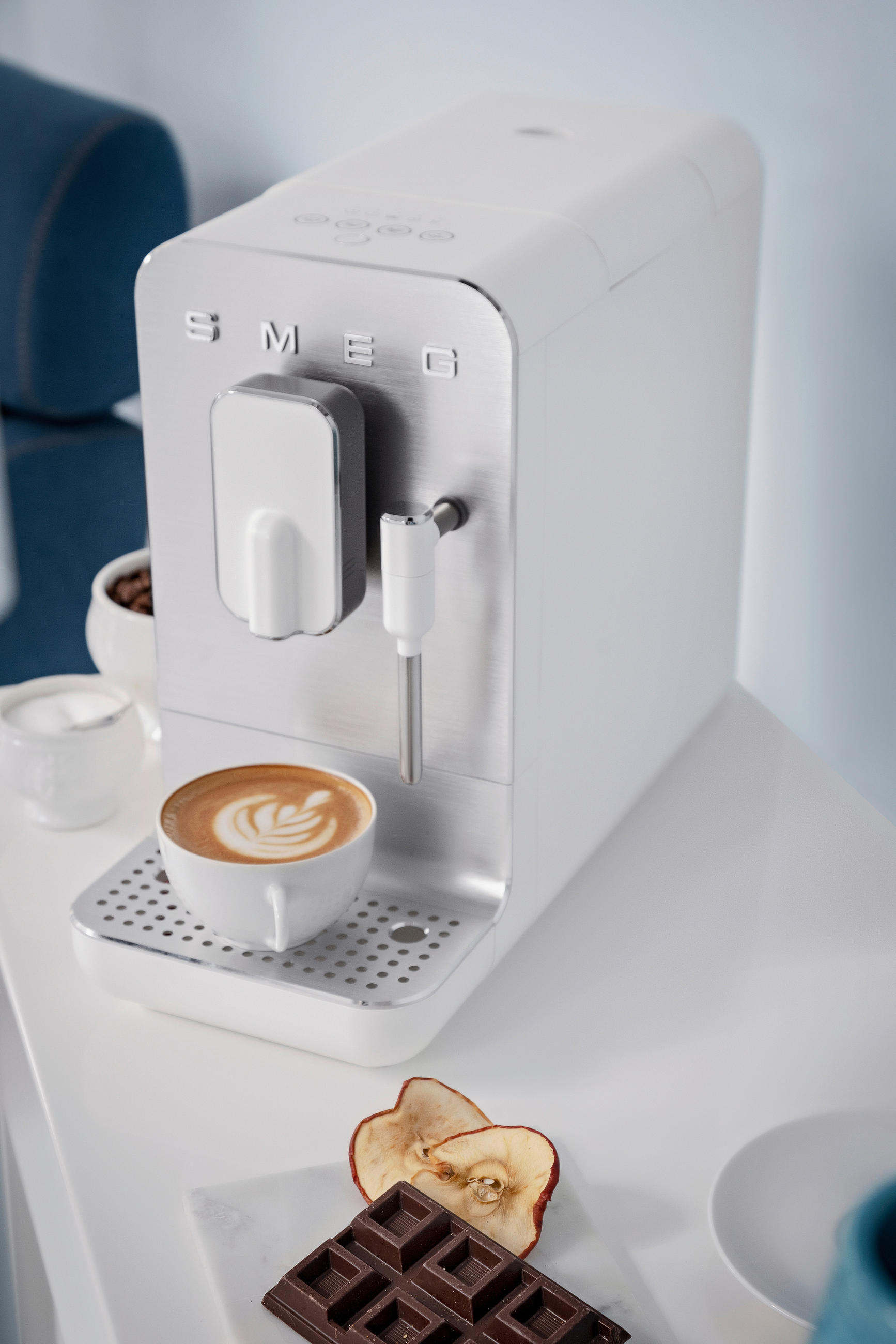 KAFFEEVOLLAUTOMAT 50'S STYLE  - Weiss/Edelstahlfarben, Basics, Kunststoff/Metall (18/33,6/43,3cm) - SMEG