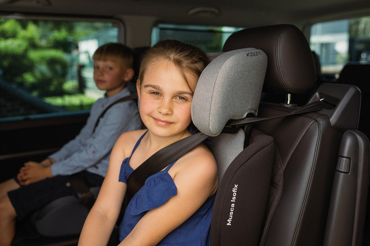 KINDERAUTOSITZ MUSCA ISOFIX ECE R 129 i-SIZE  - Hellgrau/Schwarz, Basics, Kunststoff/Textil (44/55/43cm) - Osann