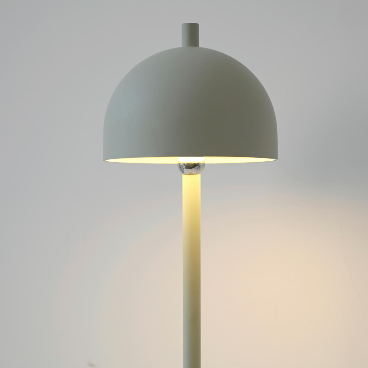 AKKU-STEHLEUCHTE 18/18/126 cm    - Salbeigrün, Design, Kunststoff/Metall (18/18/126cm) - Schöner Wohnen