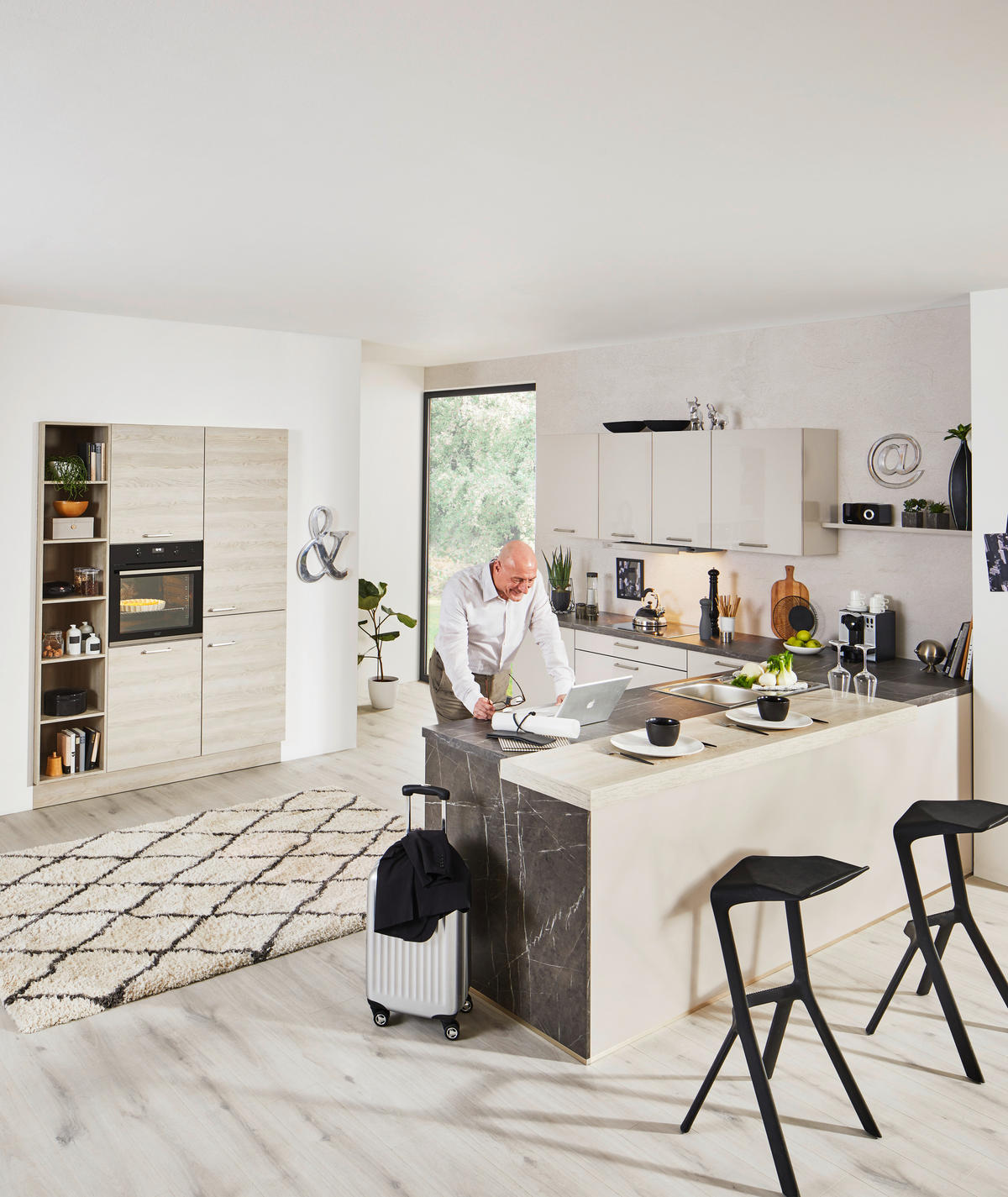 EINBAUKÜCHE   - Design, Holzwerkstoff - Novel
