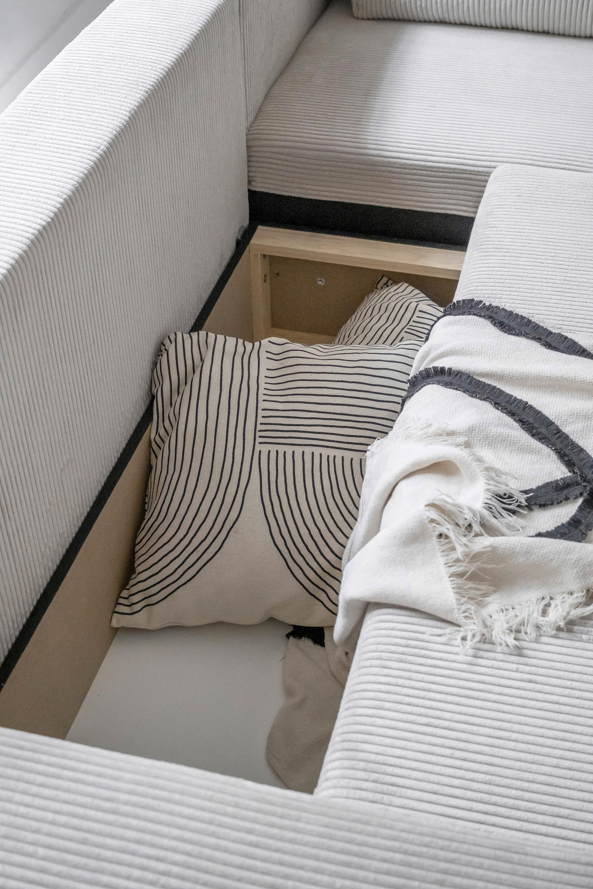 ECKSOFA Beige Cord Bettkasten, Rückenkissen  - Beige/Schwarz, Design, Kunststoff/Textil (247/194cm) - MID.YOU