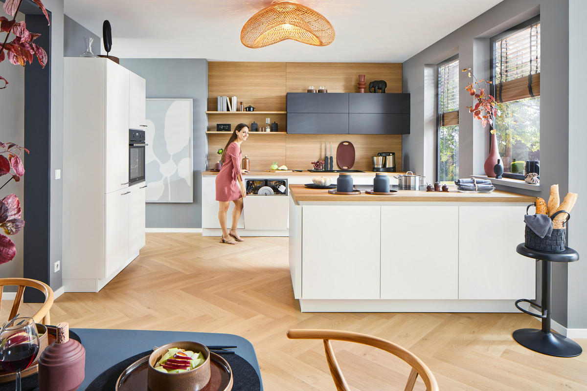 EINBAUKÜCHE   - Weiß, Design, Holzwerkstoff - Dieter Knoll