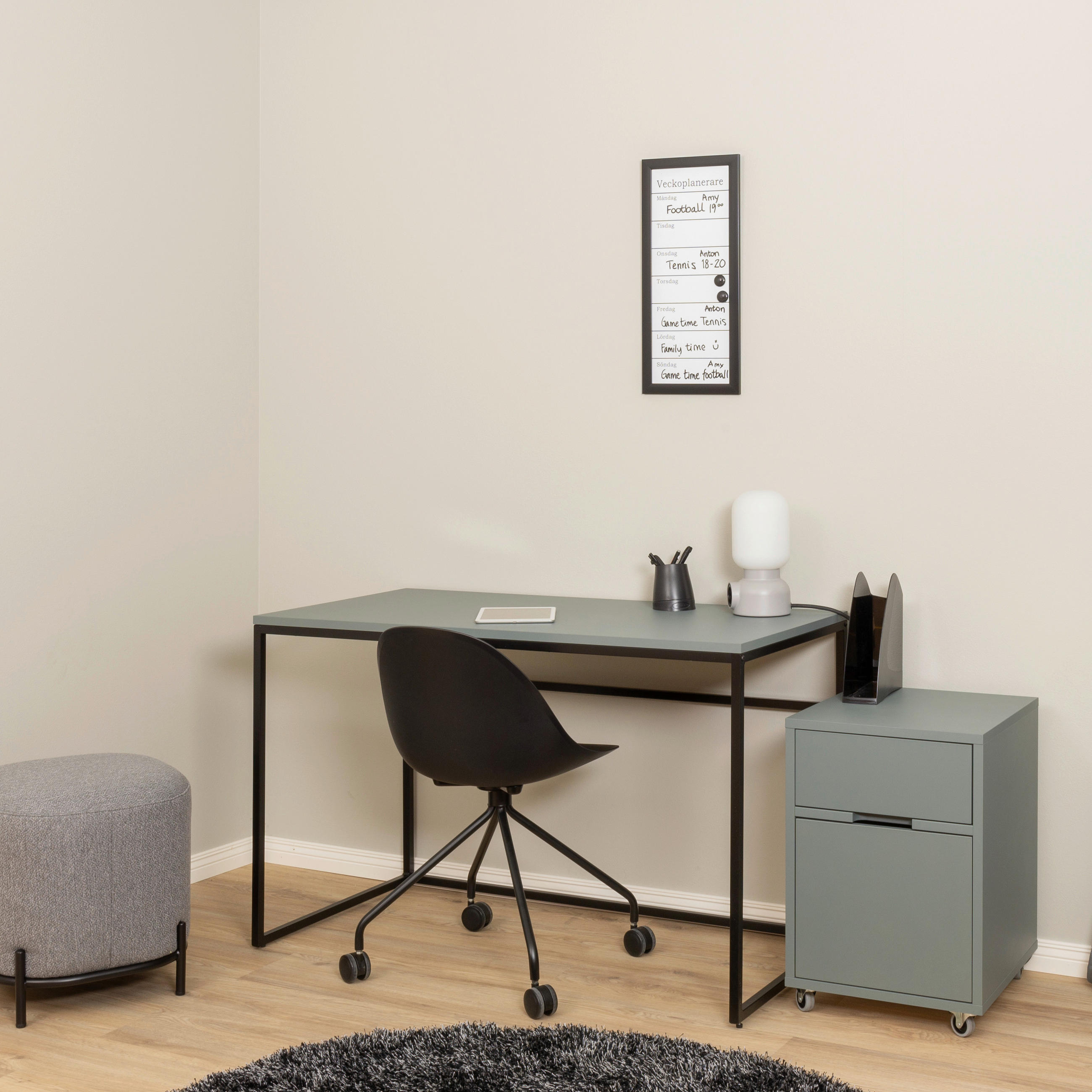 SCHREIBTISCH  in Grün, Schwarz  - Schwarz/Grün, Design, Holzwerkstoff/Metall (118/75/60cm)