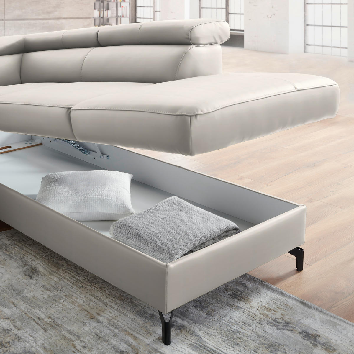 ECKSOFA in Lederlook Kombination Echtleder/Lederlook Ecru  - Ecru/Schwarz, Design, Leder/Textil (256/220cm) - Celina Home