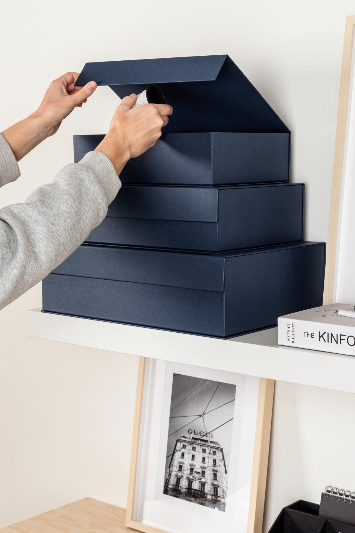 AUFBEWAHRUNGSBOX    25/36.5/10.5 cm  - Dunkelblau, Basics, Karton/Papier (25/36.5/10.5cm)