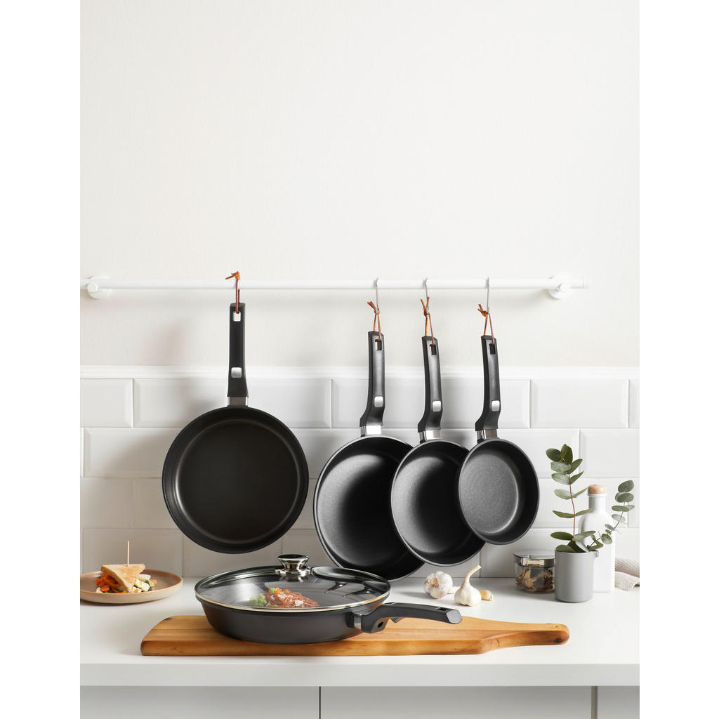 Thumbnail - Homeware Profession. Bratpfanne Perfect Cooking, Schwarz, Edelstahl, Metall, Kunststoff, 3,7 L, rund, Lfgb, antihaftbesc...
