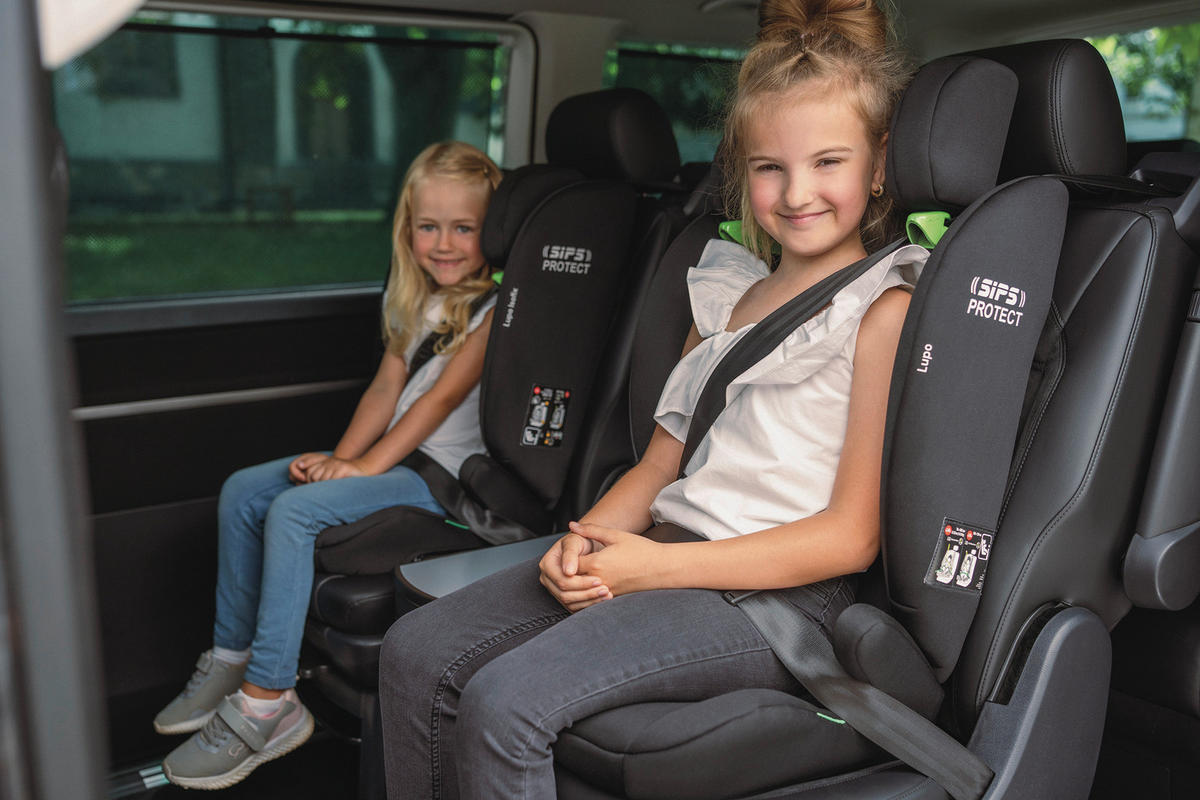 KINDERAUTOSITZ Lupo I-Size Black  - Schwarz, Basics, Kunststoff/Textil (44/62/48cm) - Osann