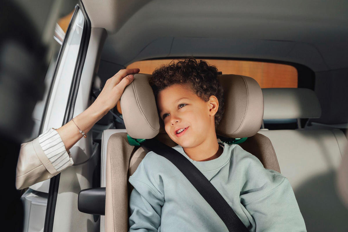 KINDERAUTOSITZ SAFEFIX  - Schwarz, Basics, Kunststoff/Textil (44/69-83/48cm) - Britax Römer