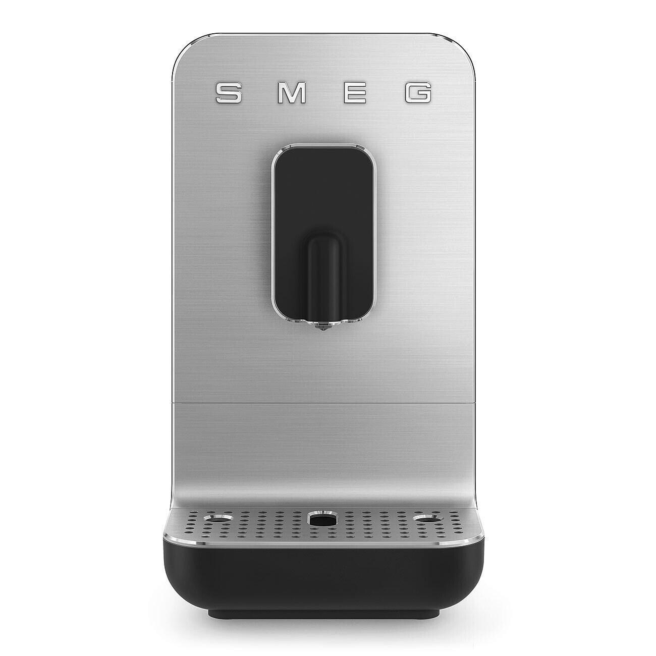 KAFFEEVOLLAUTOMAT Collezione  - Schwarz, Trend, Kunststoff (18/33.6/43.3cm) - SMEG