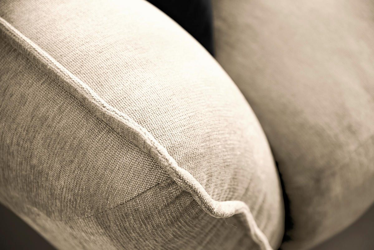 ECKSOFA in Chenille Creme  - Creme/Schwarz, Modern, Kunststoff/Textil (269/184cm) - Trendmanufaktur