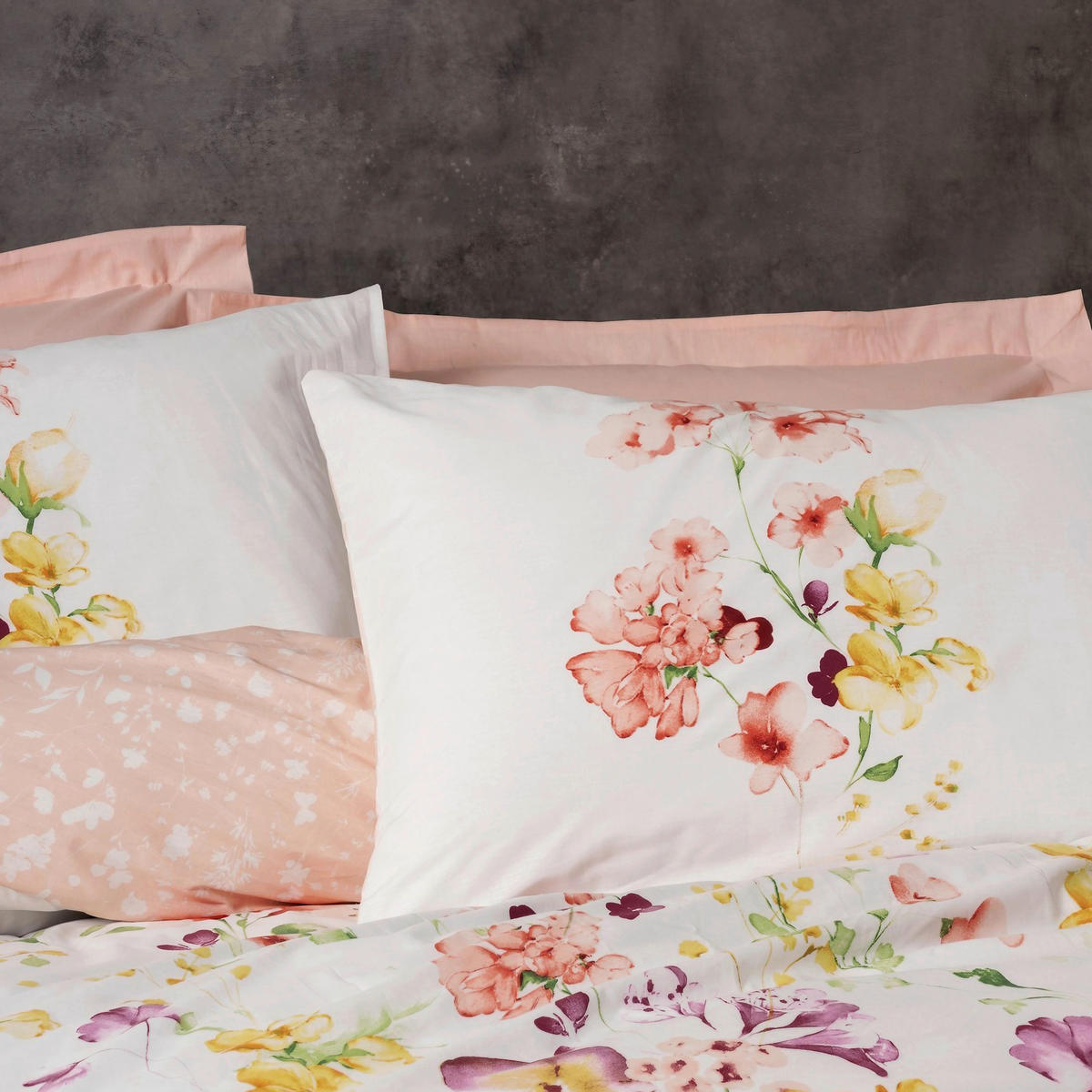 BETTWÄSCHE 135/200 cm  - Lachsfarben/Weiß, Basics, Textil (135/200cm)