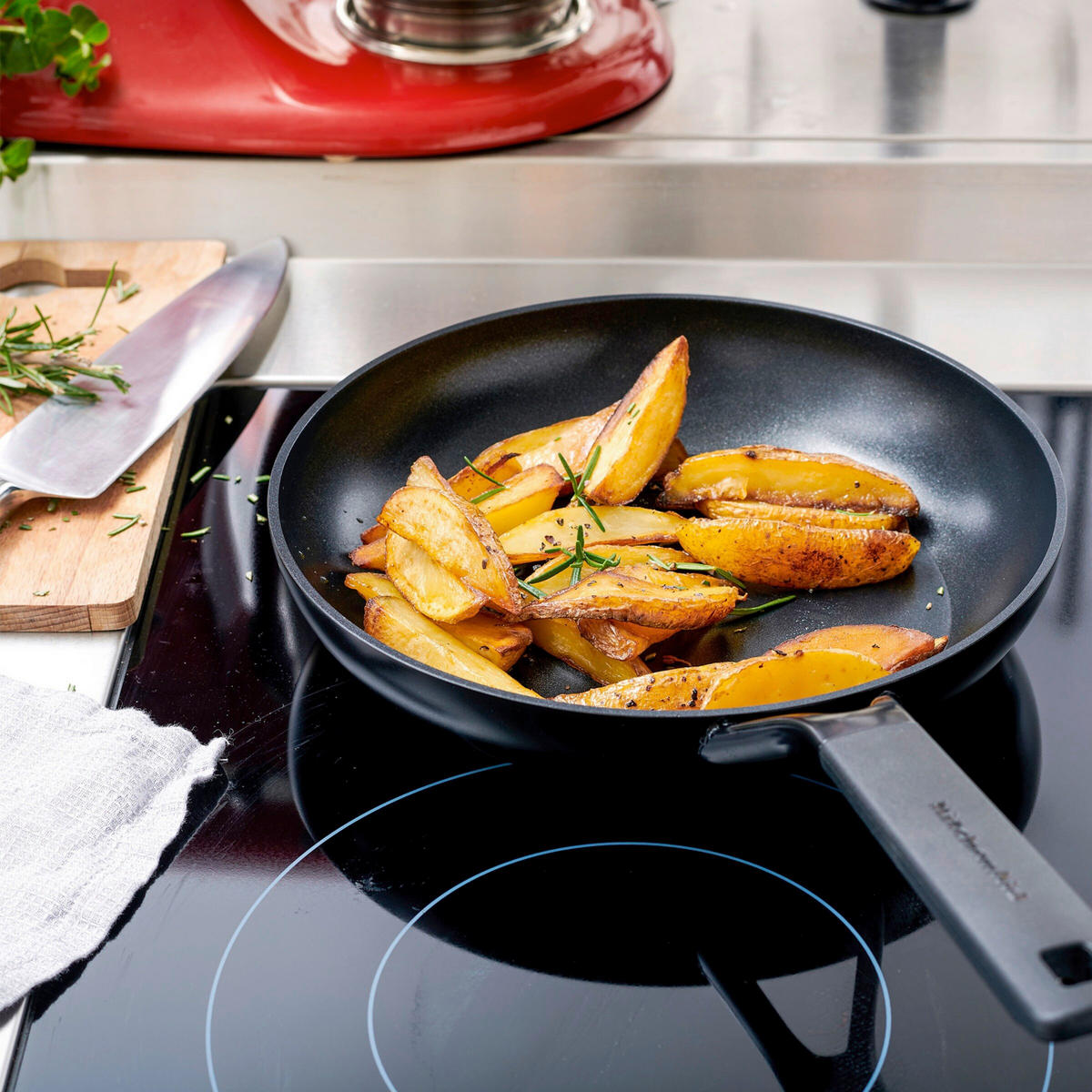 WOK Classic Forged Aluminium Keramikbeschichtung 28 cm  - Schwarz, Basics, Kunststoff/Metall (28cm) - Kitchenaid