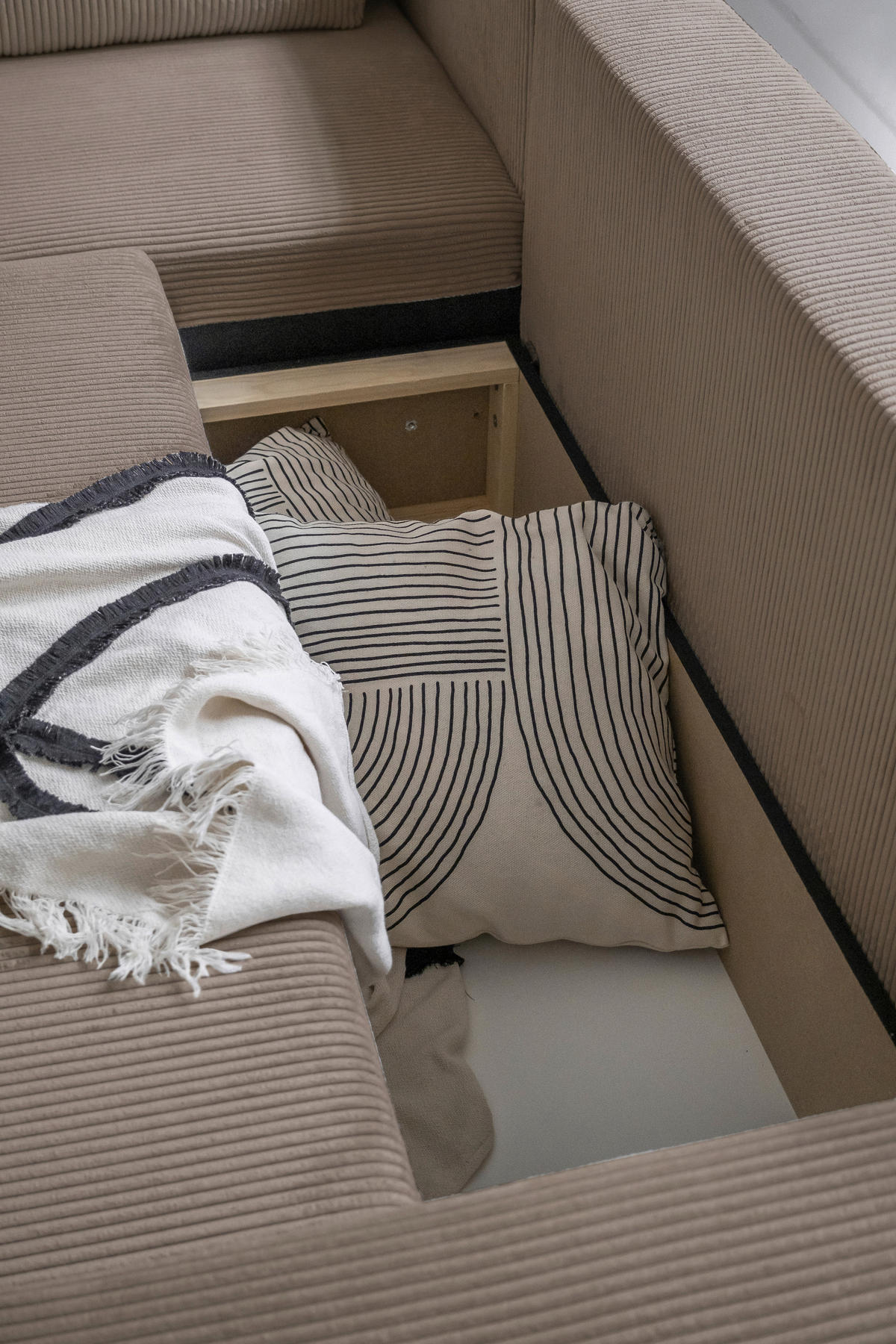 ECKSOFA Taupe Cord Bettkasten  - Taupe/Schwarz, Design, Kunststoff/Textil (250/156cm) - MID.YOU