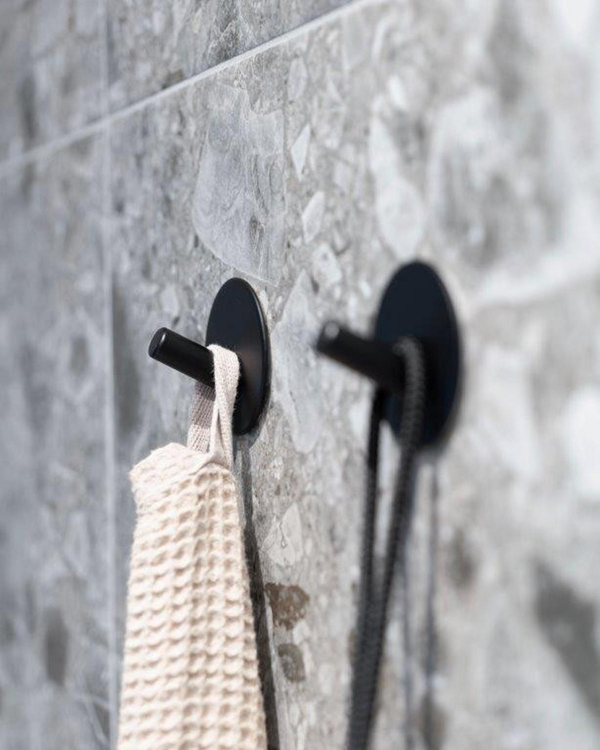 KAVELJČEK - črna, Konvencionalno, kovina (4,8/2,2cm) - Smedbo