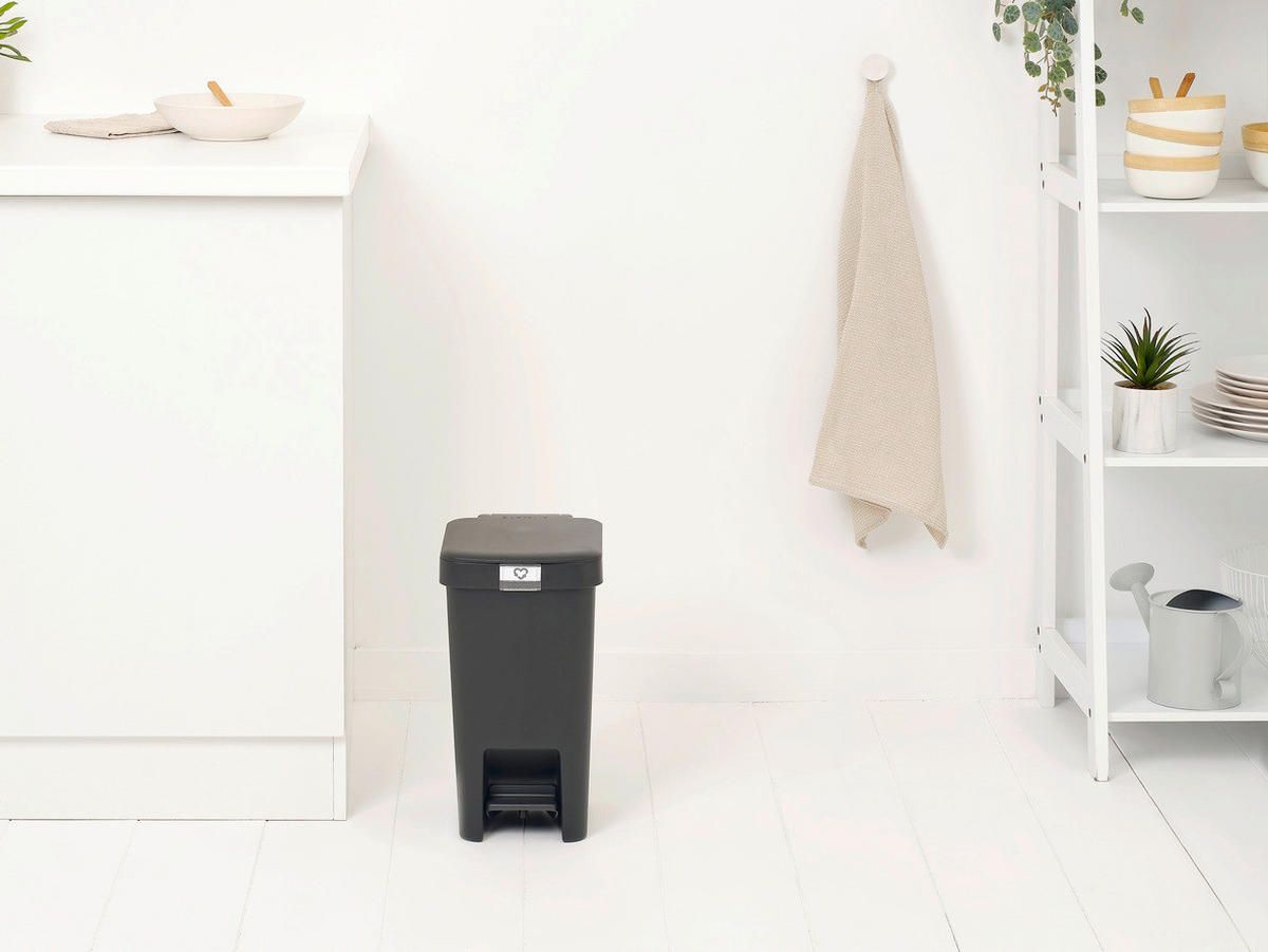 KOŠ ZA SMETI - temno siva, Basics, umetna masa (20.3/38.1/26.5cm) - Brabantia