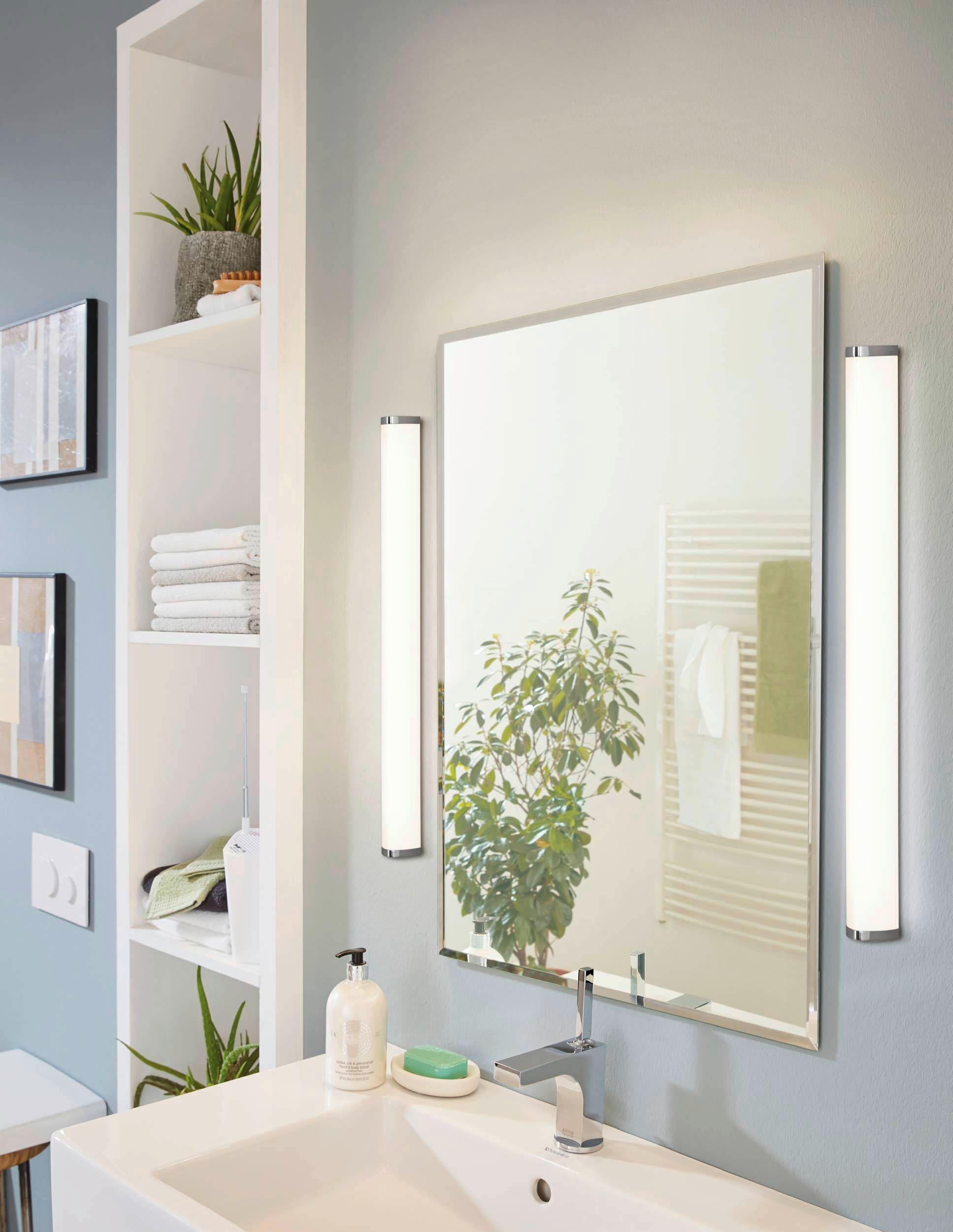 BADEZIMMER-WANDLEUCHTE Salvador 90/7,5/7,5 cm   - Chromfarben/Weiß, Basics, Kunststoff/Metall (90/7,5/7,5cm) - Celina