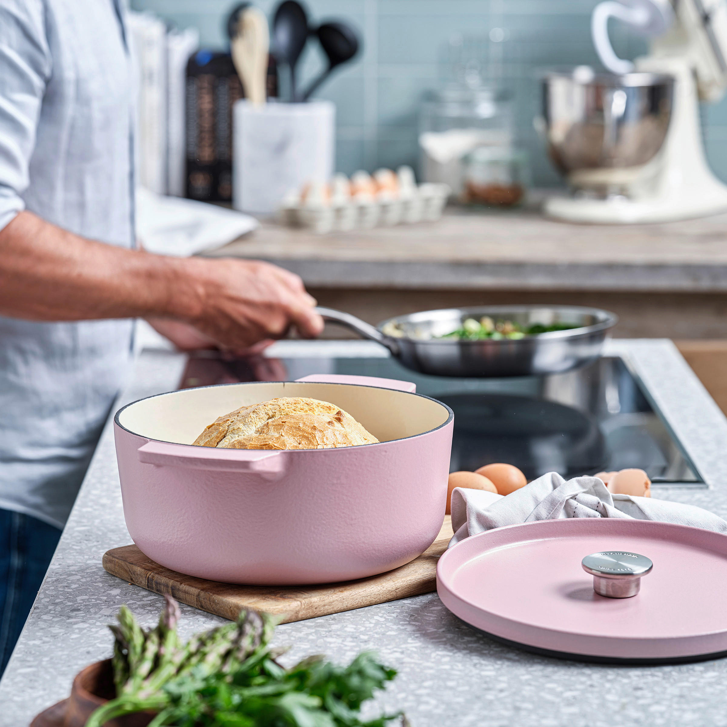 BRÄTER Cast Iron  - Creme/Rosa, Basics, Metall (5.2l) - Kitchenaid