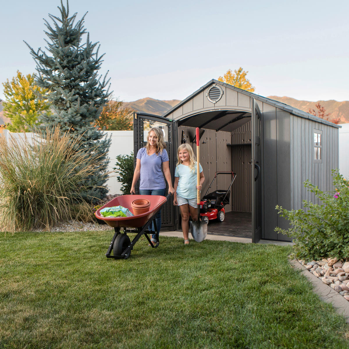 GERÄTEHAUS 244/244/305 cm  - Grau, Basics, Kunststoff (244/244/305cm) - Ambia Garden