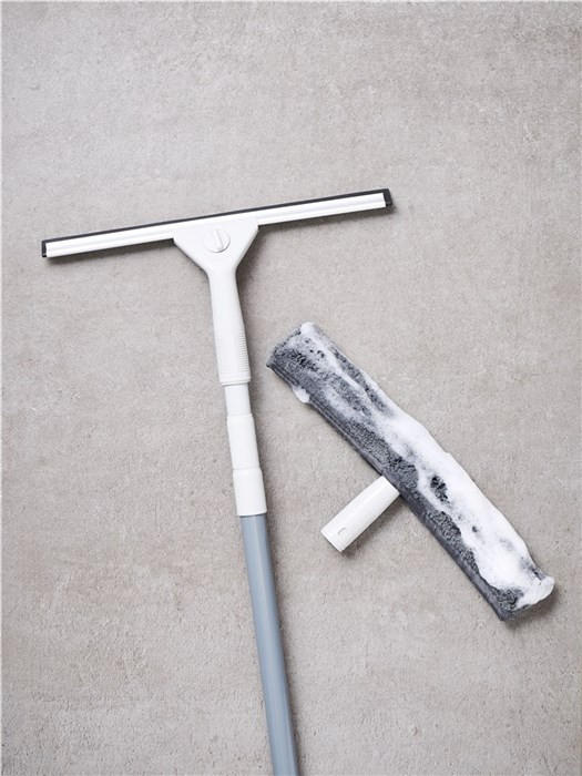FÖNSTERSKRAPA - grå, Basics, plast (120cm)