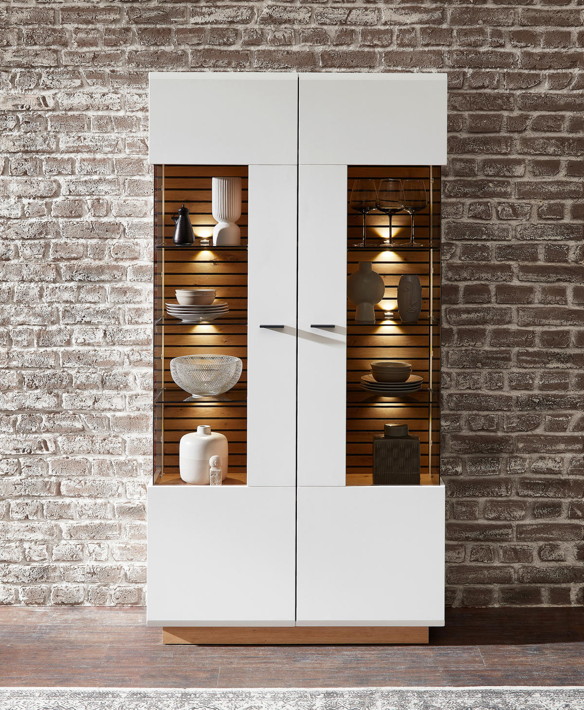 VITRÍNA, bílá, dub artisan, 98/190/40 cm - bílá/černá, Design, kov/kompozitní dřevo (98/190/40cm) - Stylife