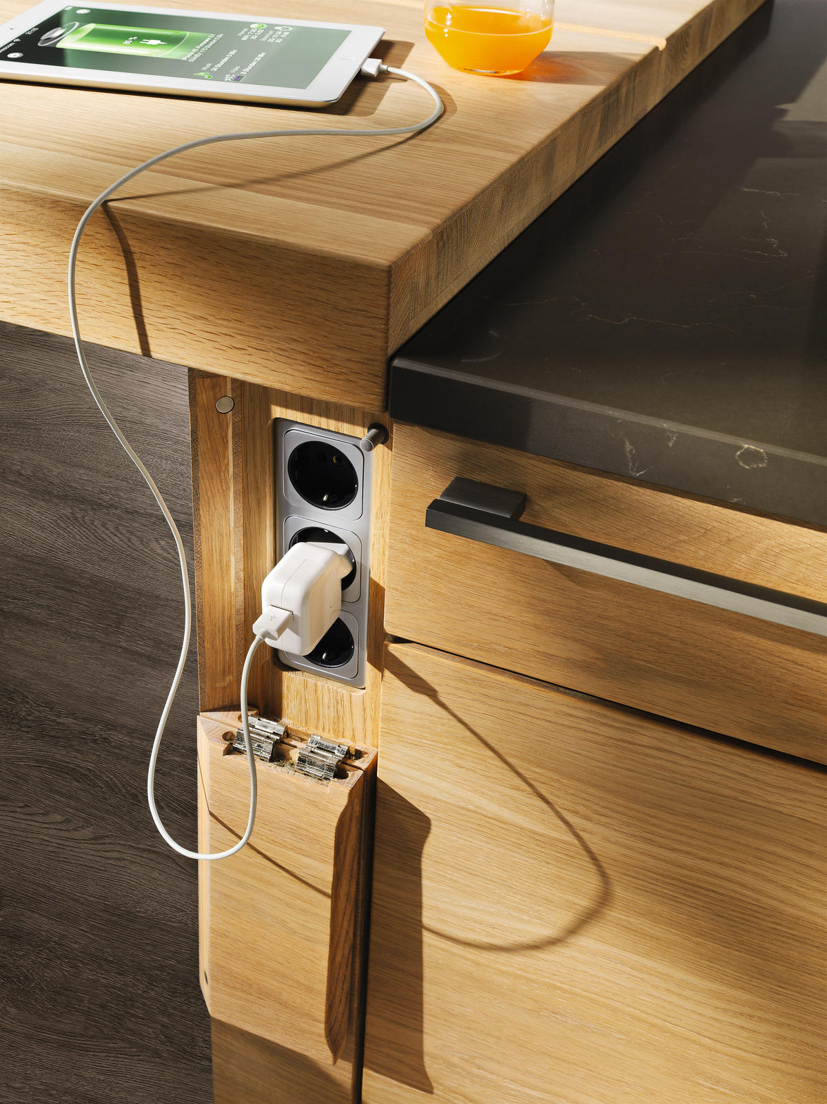 EINBAUKÜCHE LINEE  - Taupe/Eichefarben, Design, Holz - Team 7