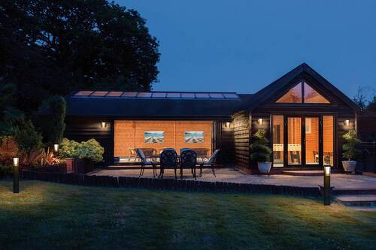 WEGELEUCHTE Smart+ Outdoor WiFi Cascade 20/16/80 cm   - Klar/Dunkelgrau, Design, Glas/Metall (20/16/80cm) - Ledvance