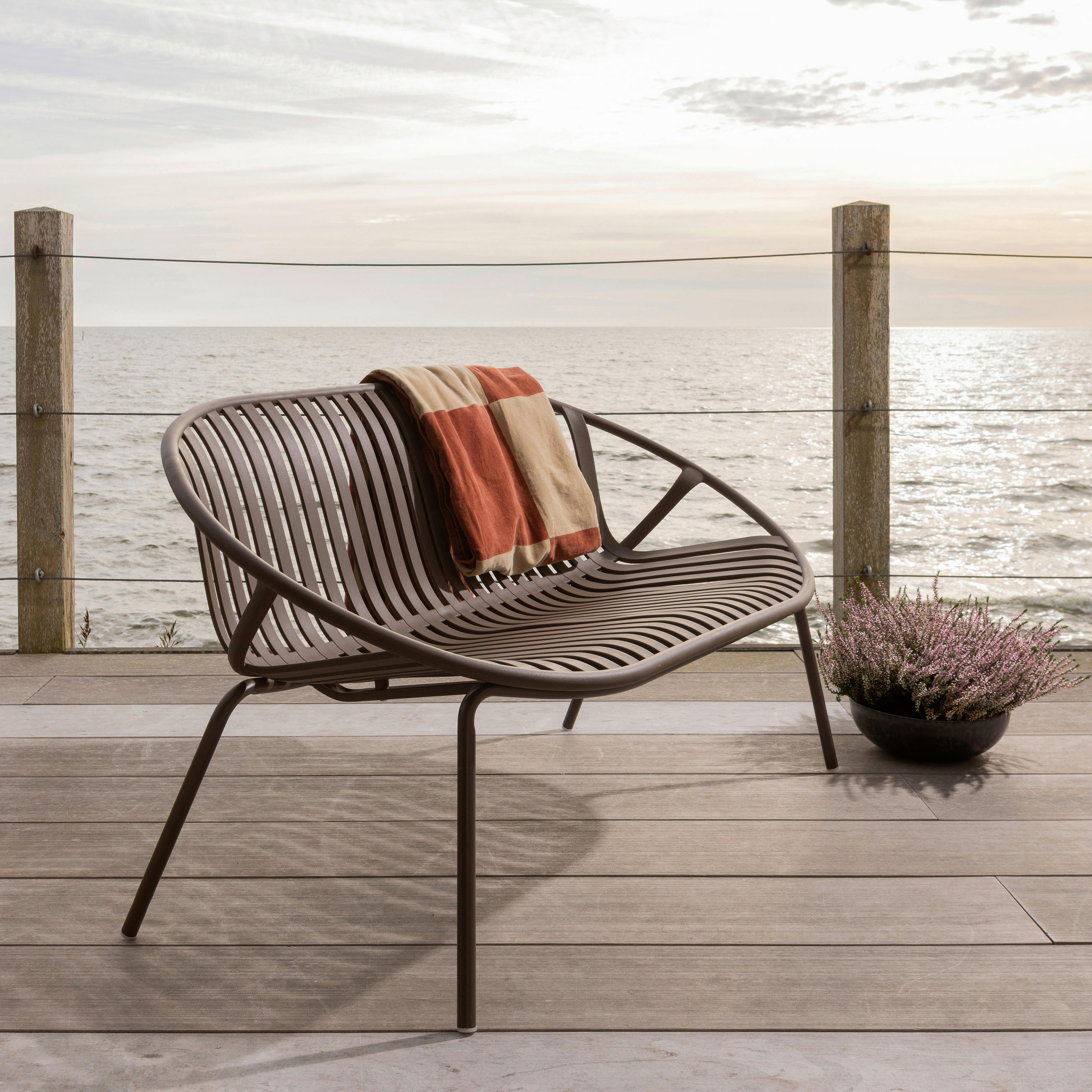 GARTENBANK 81/73/72 cm   - Lila/Braun, MODERN, Kunststoff/Metall (81/73/72cm) - Livetastic