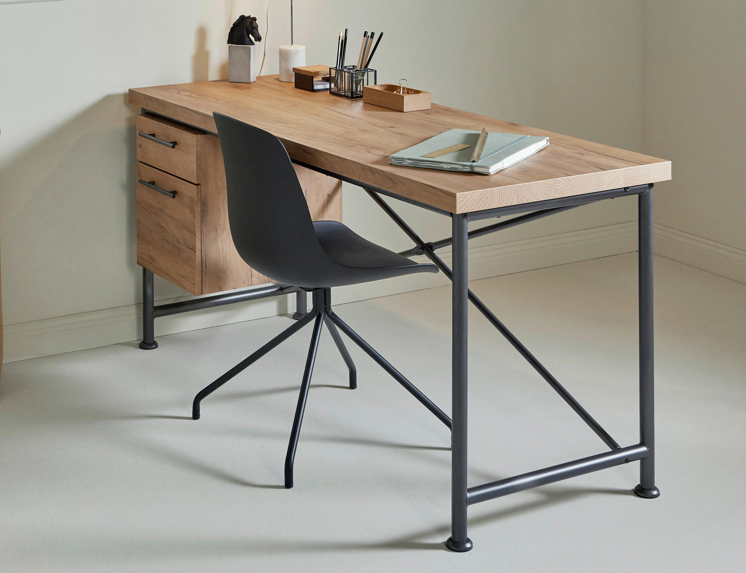 SCHREIBTISCH 150/60/75,5 cm  in Anthrazit, Eichefarben  - Eichefarben/Anthrazit, Konventionell, Holzwerkstoff/Metall (150/60/75,5cm) - Livetastic