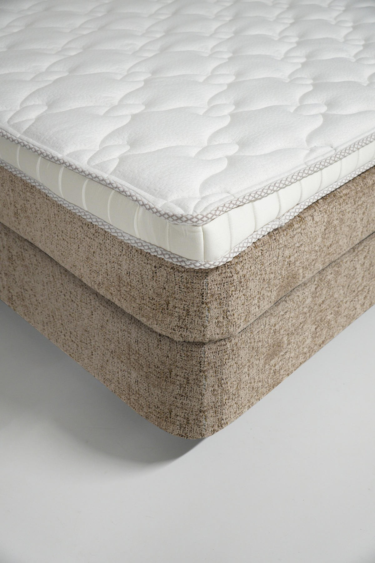 Pat, bej - bej/negru, Basics, metal (160/200cm) - Voleo