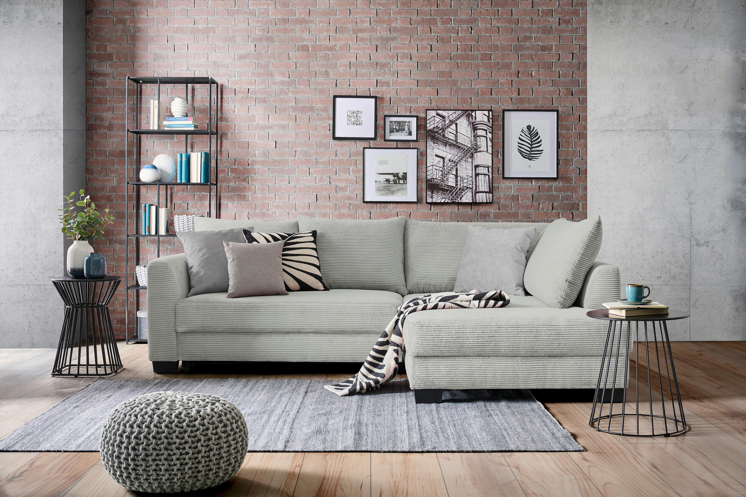 ECKSOFA in Cord Hellgrau  - Hellgrau/Schwarz, Konventionell, Holz/Textil (267/181cm) - Carryhome