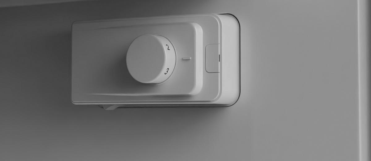 KÜHLSCHRANK  - Weiß, Basics, Glas/Kunststoff (44,5/47/83.5cm) - Atrigo