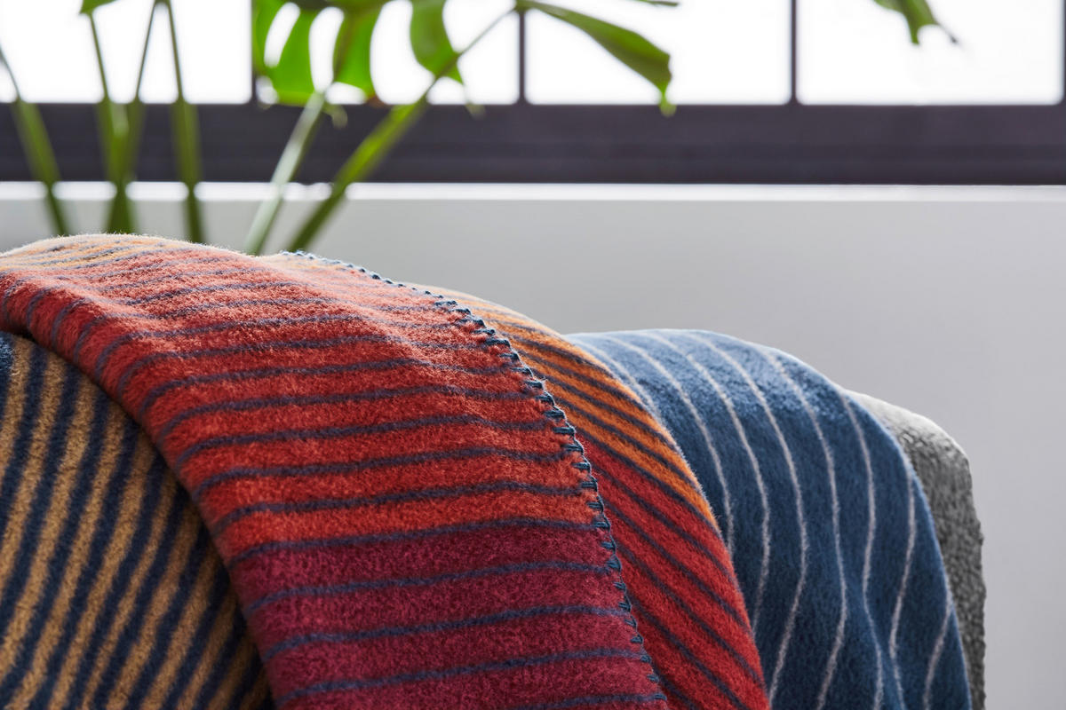 WOHNDECKE 150/200 cm  - Blau/Terracotta, Basics, Textil (150/200cm) - Bugatti