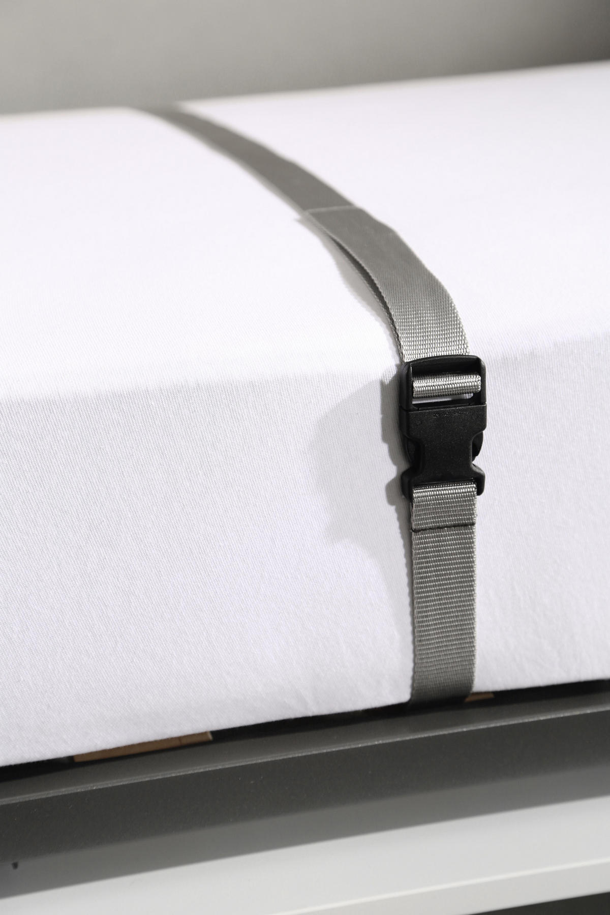 SKÅPSÄNG i trämaterial vit  - mörkgrå/vit, Modern, metall/trämaterial (90/200cm) - Rauch Möbel
