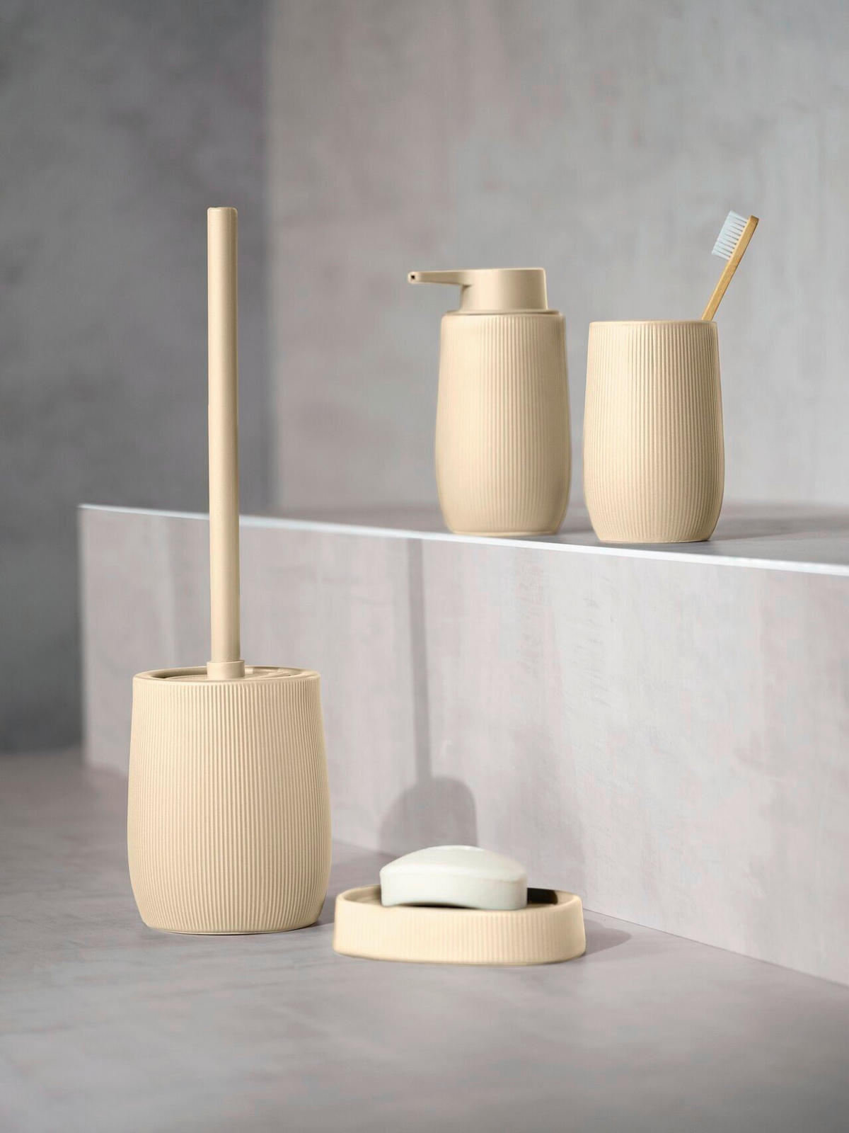 WC-BÜRSTENGARNITUR - Beige, Basics, Keramik/Kunststoff (12/39,5/12cm) - Wenko