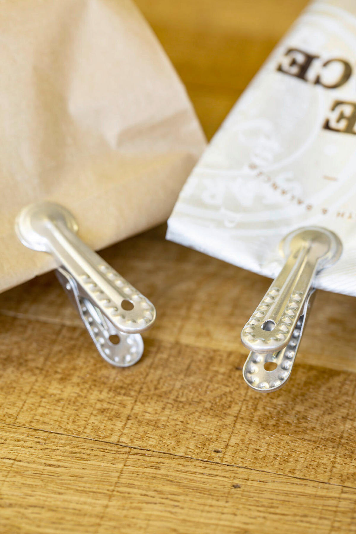 SVORKY NA SÁČKY - barvy stříbra, Basics, kov (20,45/25,92/61,78cm) - Kikkerland