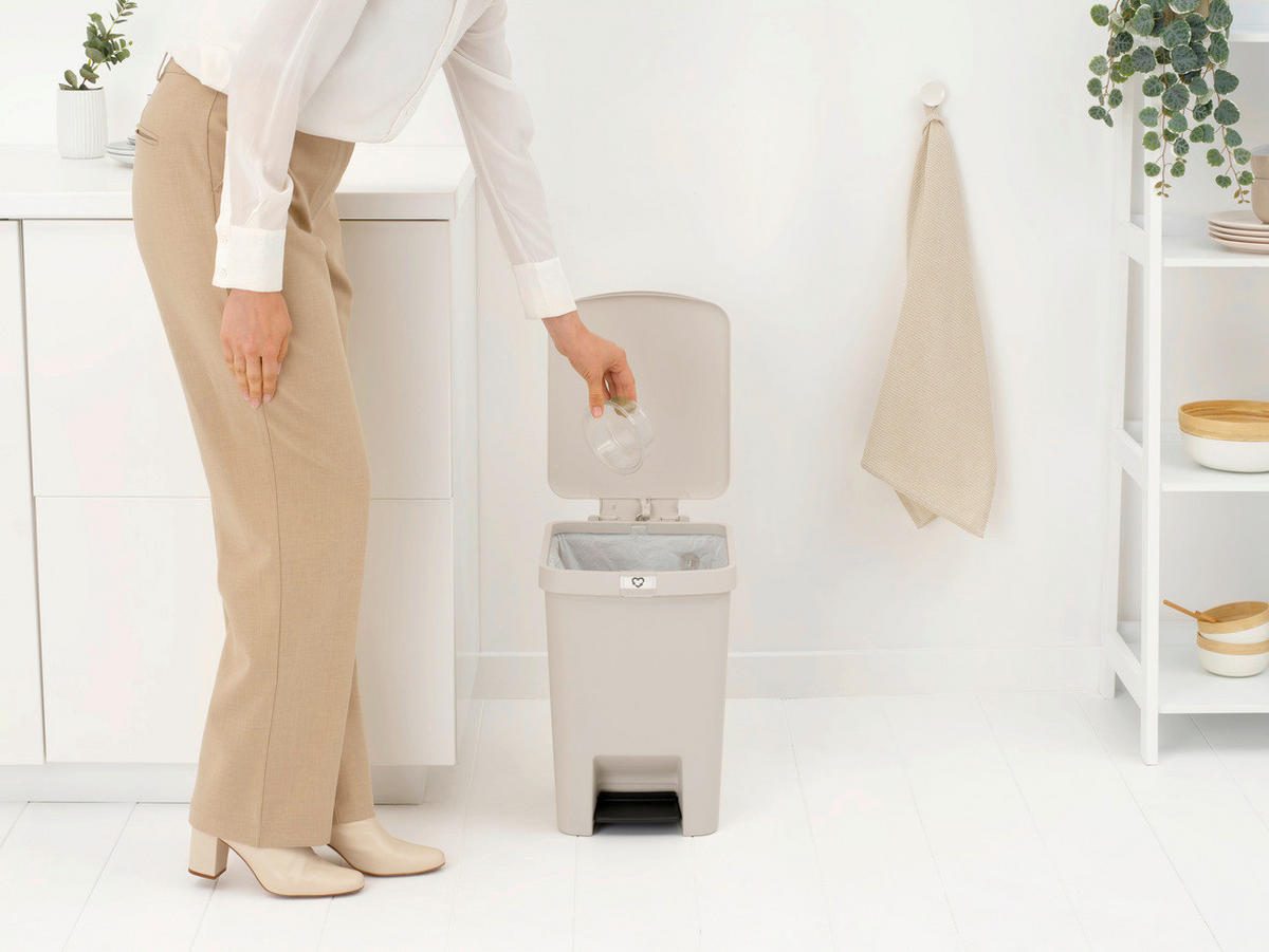 KANTA ZA SMEĆE  25 l   - bež, Osnovno, plastika (28/40.9/35.2cm) - Brabantia