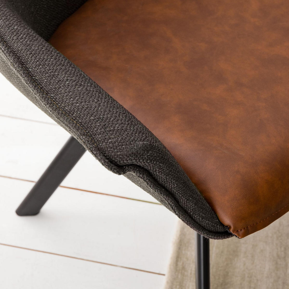 ARMLEHNSTUHL  in Eisen Lederlook, Leinenoptik  - Dunkelgrau/Schwarz, MODERN, Textil/Metall (65/87/65cm) - home24