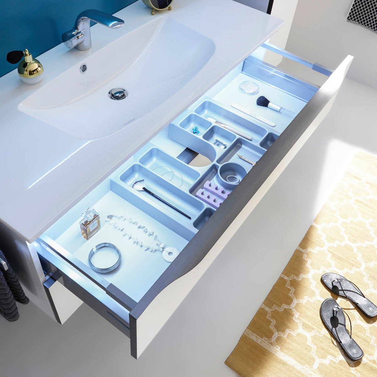 KUPATILO  antracit, bela  - bela/antracit, Konvencionalno, kamen/pločasti materijal (117cm) - Sadena