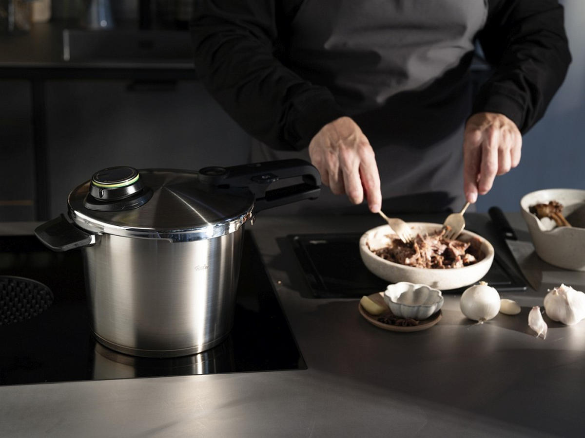 SCHNELLKOCHTOPF VITAVIT® PREMIUM satiniert 6.0 L  - Silberfarben, Basics, Metall (22cm) - Fissler