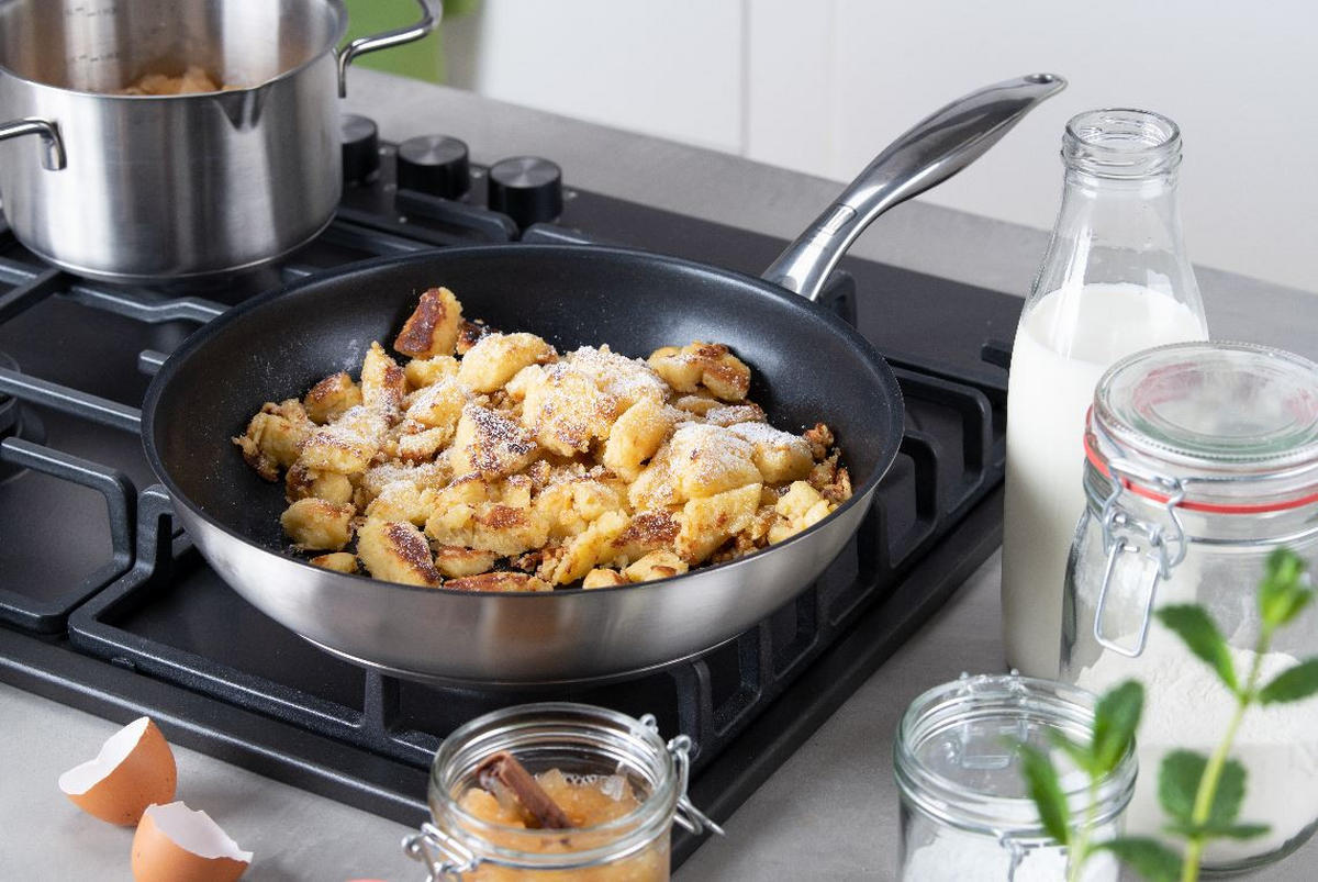 TIGAIE PENTRU PRĂJIT 28 cm  - argintiu/negru, Design, metal (28cm) - Chefkoch+Fackelmann
