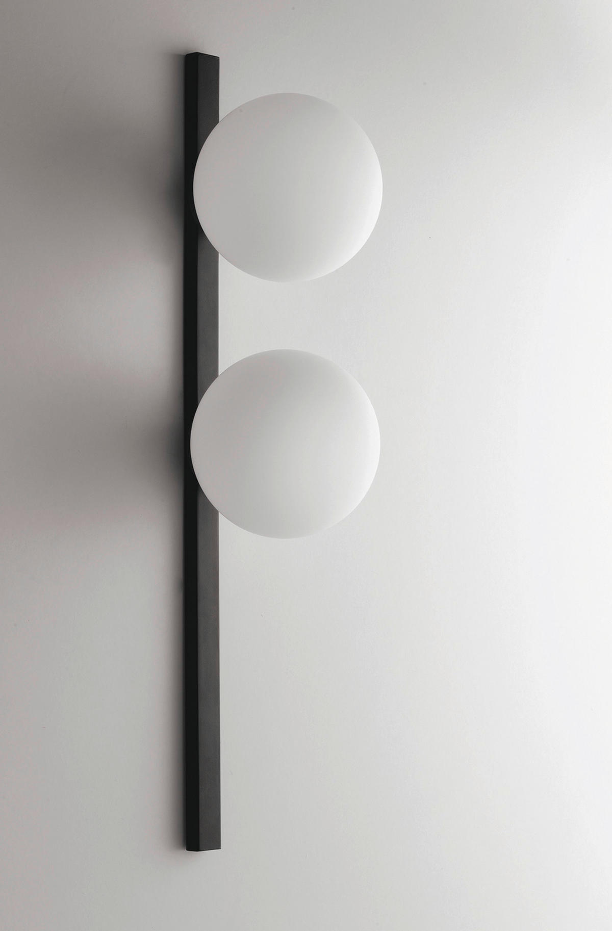 WANDLEUCHTE Enoire 16,5/60 cm   - Schwarz/Weiß, Basics, Glas/Metall (16,5/60cm)