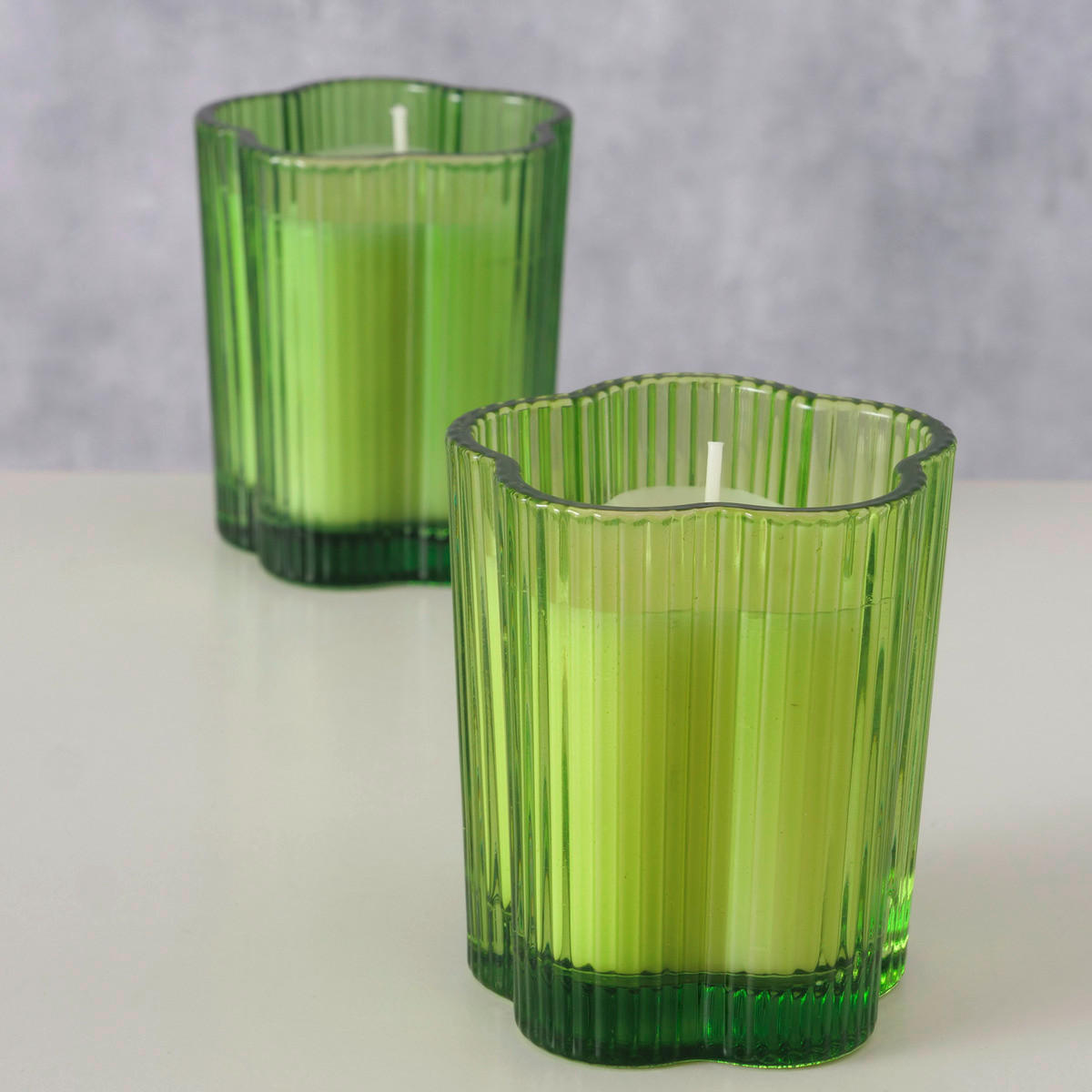 KERZE IM GLAS - Hellgrün/Grün, Basics, Glas/Naturmaterialien (7,4/8,5cm)