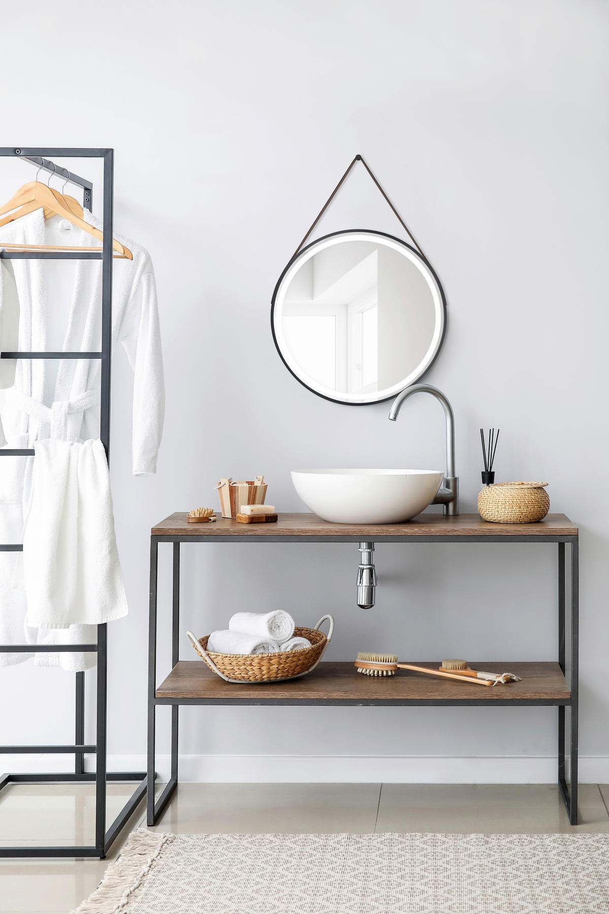 LEUCHTSPIEGEL 60/60/4 cm  - Schwarz, Trend, Glas/Leder (60/60/4cm) - Boxxx