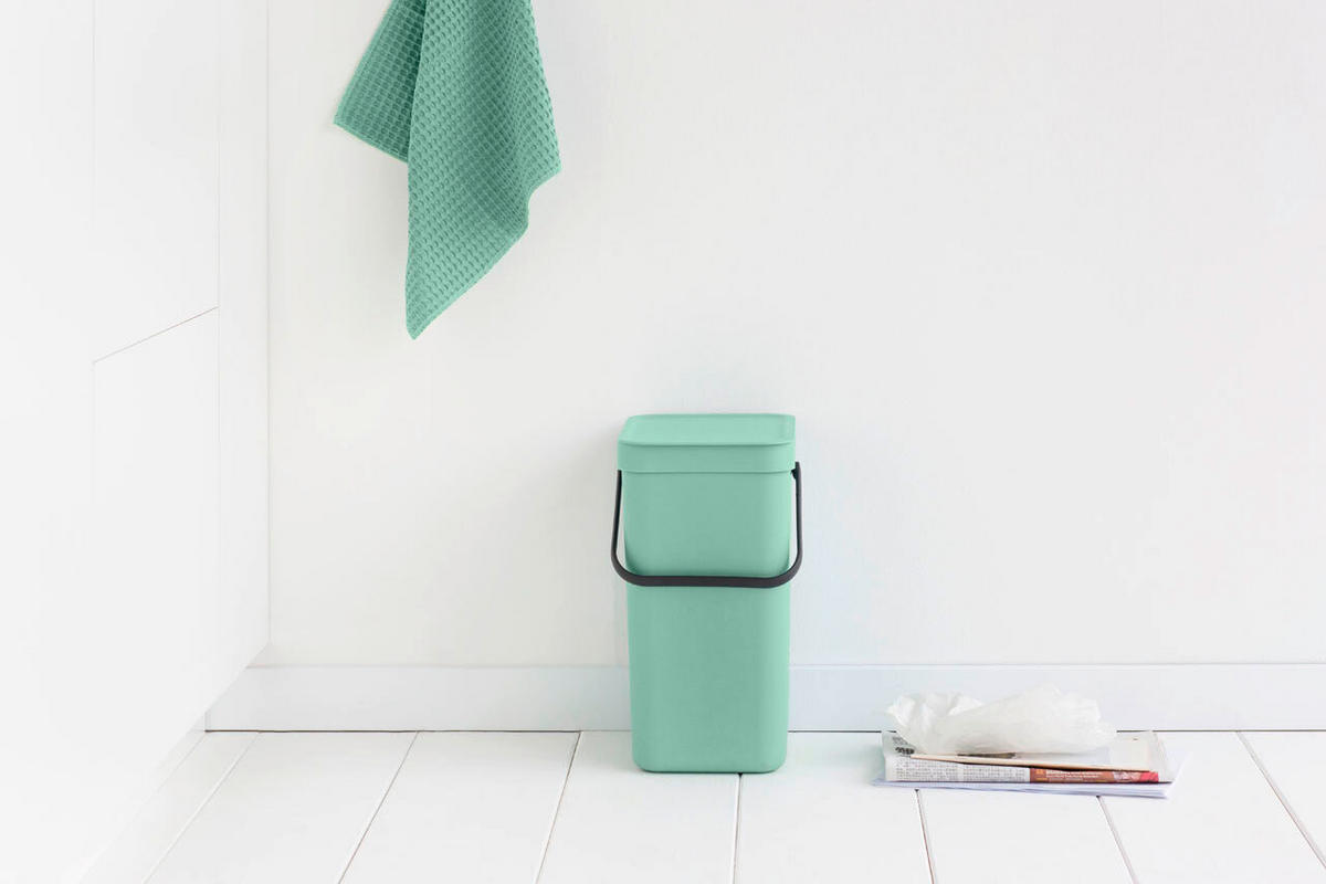 KOŠ ZA SMETI - žadasto zelena, Basics, umetna masa (20/35.1/24.9cm) - Brabantia