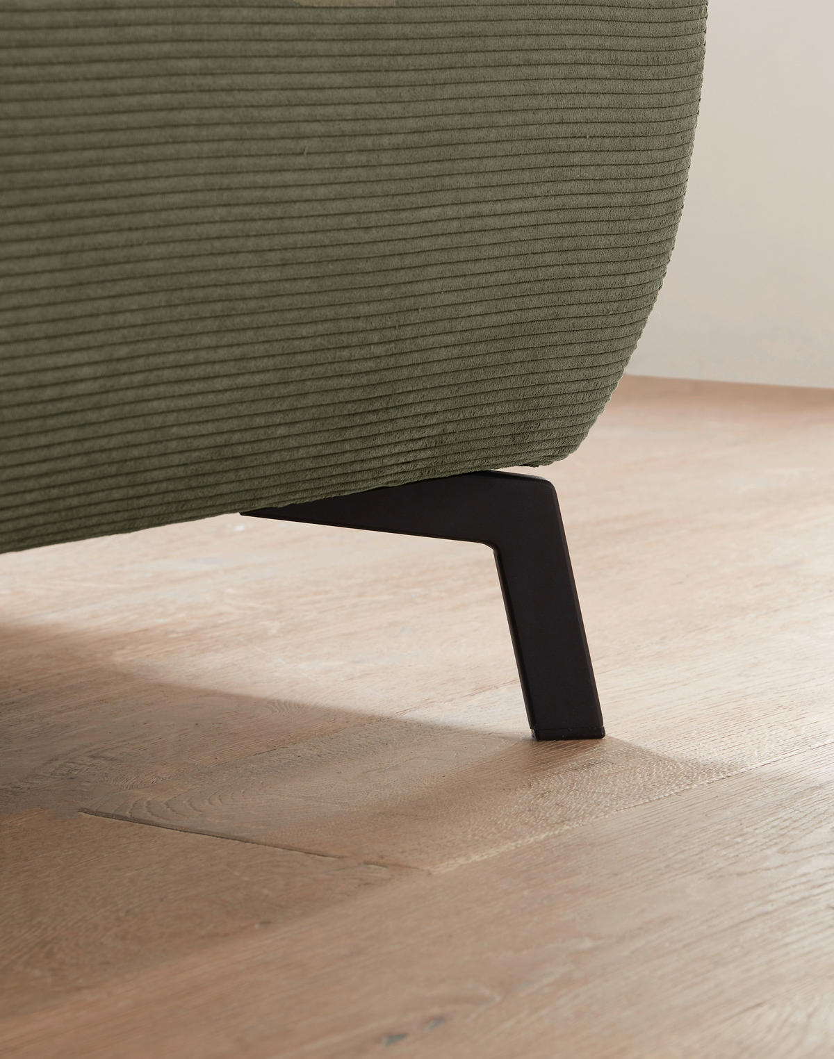 ECKSOFA in Feincord Olivgrün  - Schwarz/Olivgrün, Design, Textil/Metall (172-177/294cm) - Pure Home Lifestyle